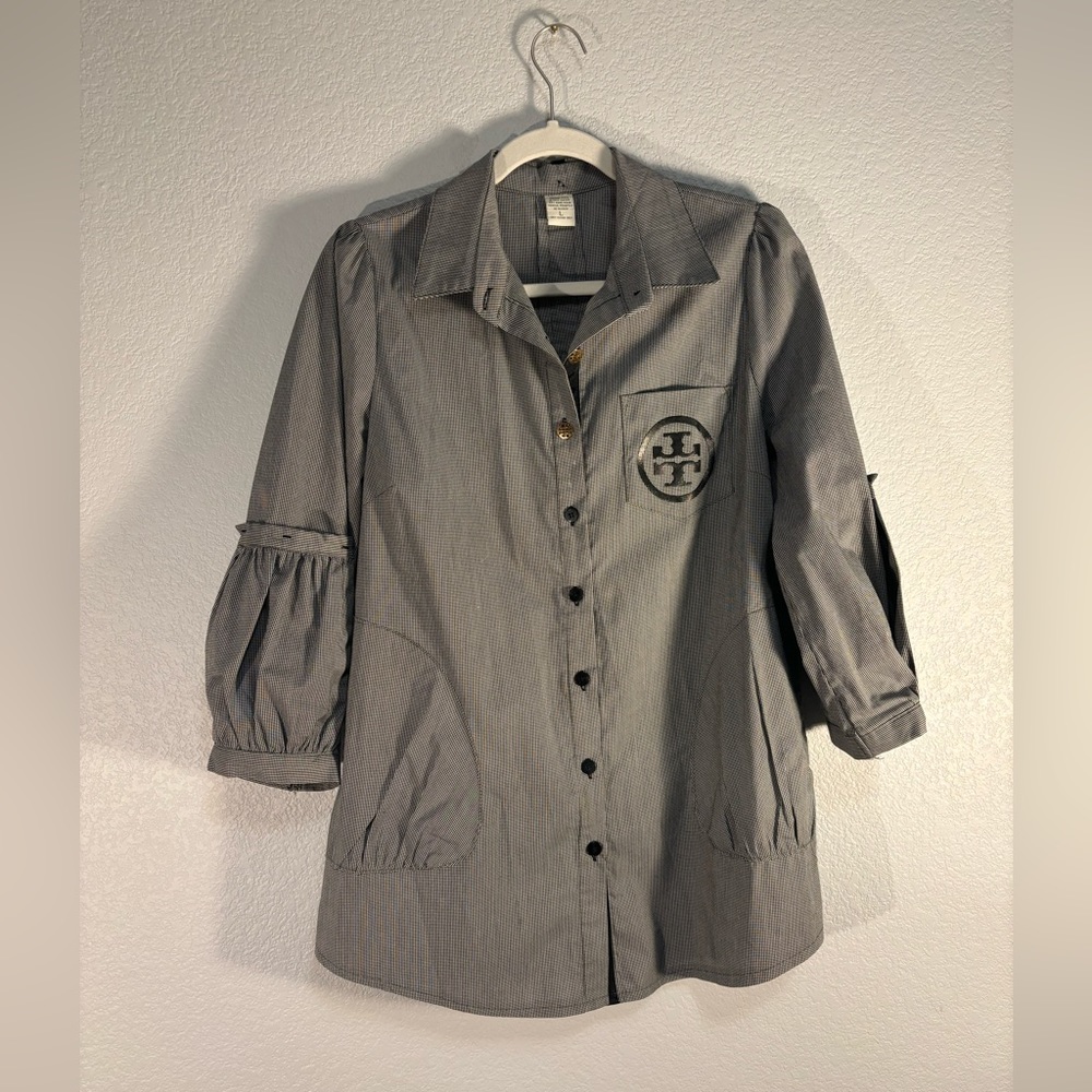 Black & White Checker Button Up w/ Gold & Black Buttons & Elegant Back & Pockets